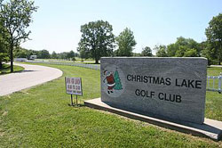 Christmas Lake Golf Course